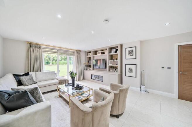 Davidson Frost-Wellings, DFW, Argyll House, Living