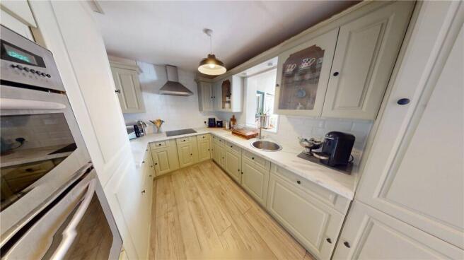 2 bed House for sale Image 4