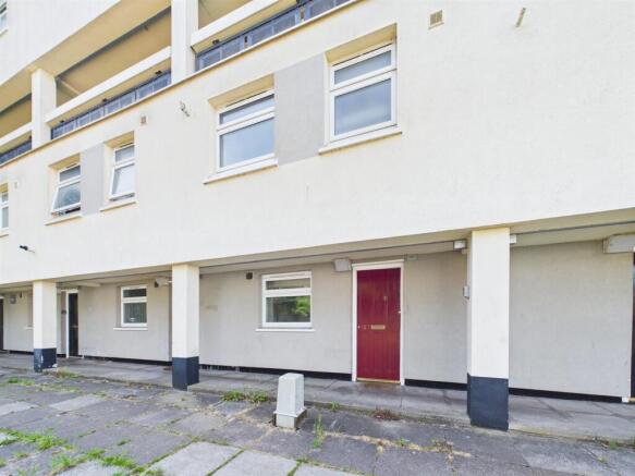 2 bedroom maisonette for auction, Easton (2).jpg