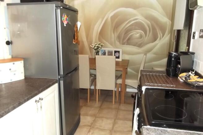 Kitchen / dining
