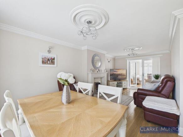 3 bed Terraced for sale Image 4