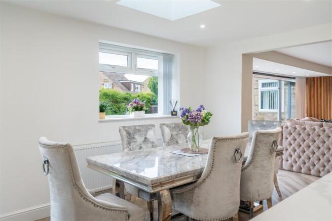 3 bed Detached for sale Image 9