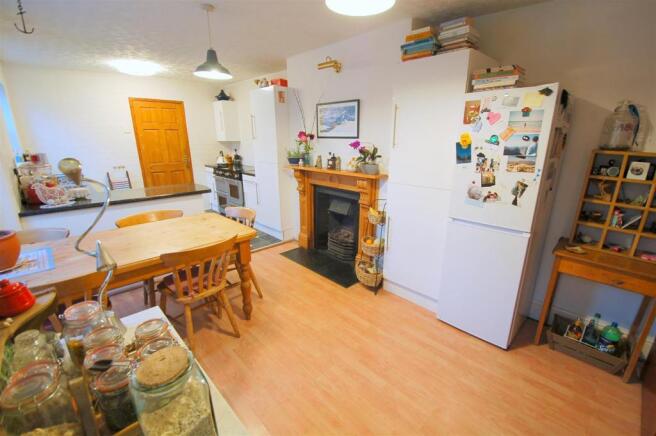 Kitchen/Breakfast Ro