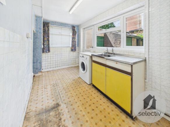 3 bed Terraced for sale Image 4