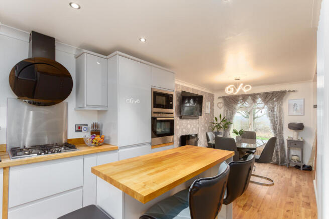 Kitchen diner