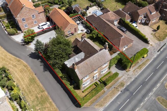 3 bed Detached for sale Image 4