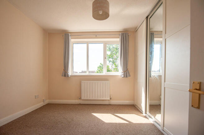 2 bed Semi-Detached for sale Image 9