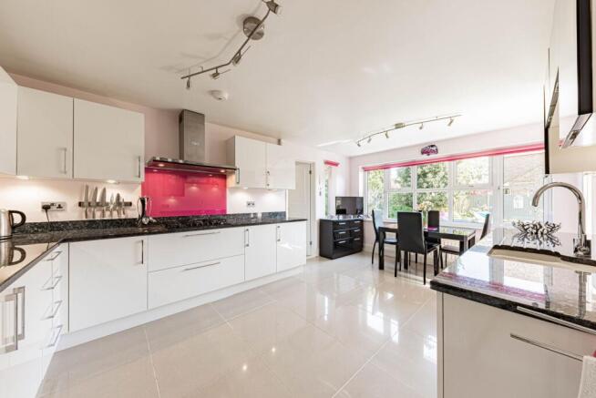 Kitchen (1)