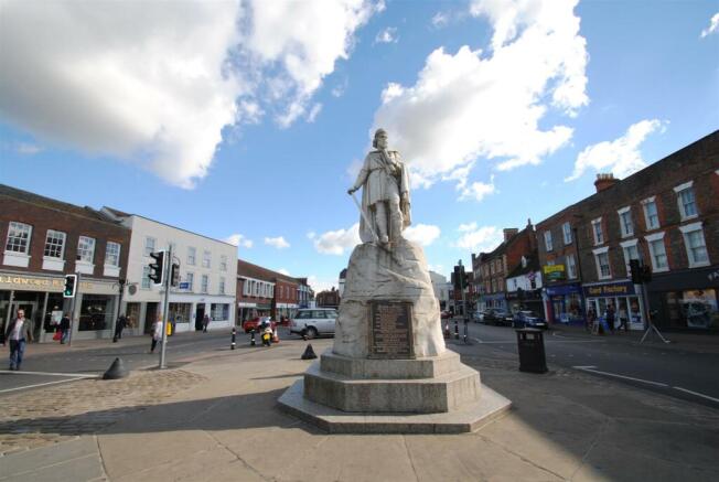 King Alfred's Statue.JPG