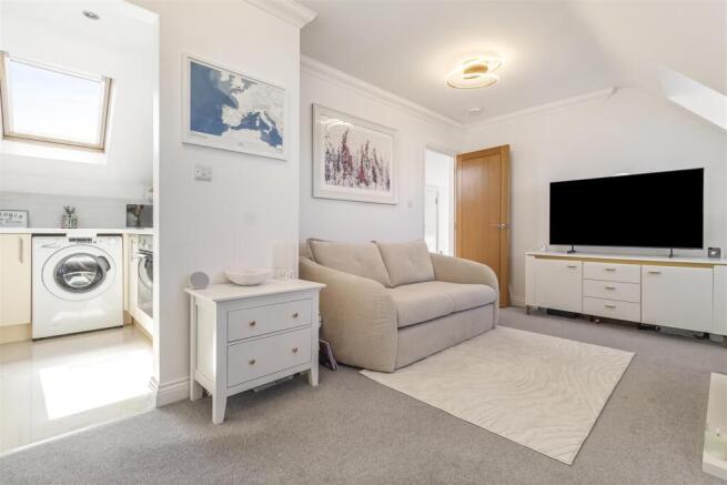 Marine House, 44 Wallace Avenue, Worthing photo 4
