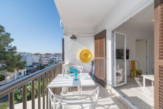 Wonderful apartment in second sea line with sea views and rental license in Puerto de Pollensa