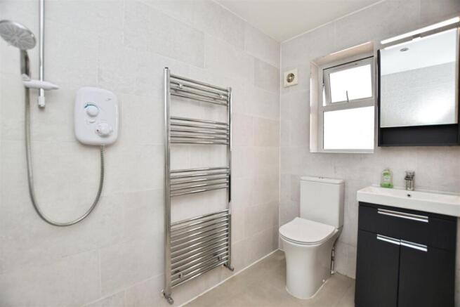 3 bed Detached Bungalow for sale Image 5