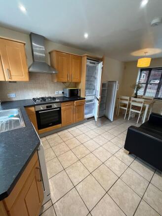 29 Elmstead- Kitchen