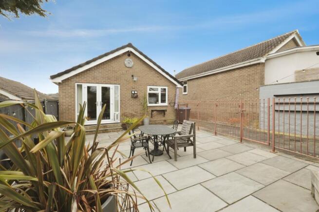 2 bed Detached Bungalow for sale Image 11
