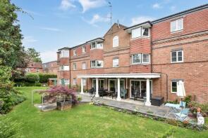 27, Westdeane Court, Basingstoke RG21 8SX
