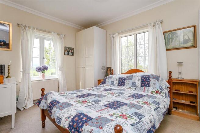 4 Bedrooms