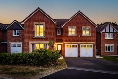 53 Scarfell Crescent, Davenham, CW9 8XD