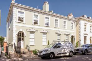 First Floor Flat, 9, Montpellier Grove, Cheltenham GL50 2XB