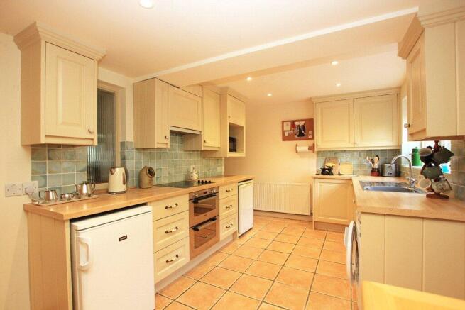2 bed Terraced for sale Image 6