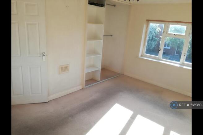 Bedroom 1/Master