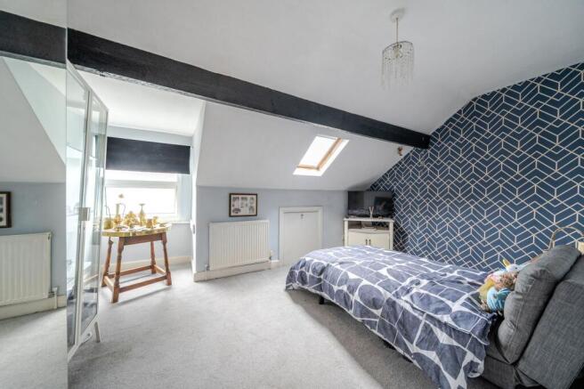 4 bed Terraced for sale Image 12