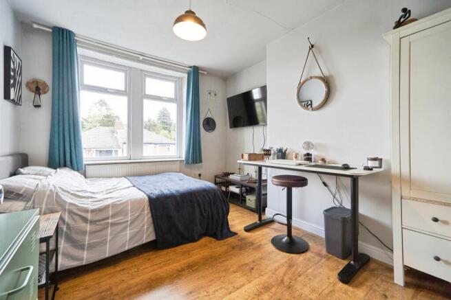 3 bed Terraced for sale Image 10