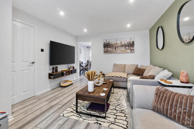 Living Room (2)