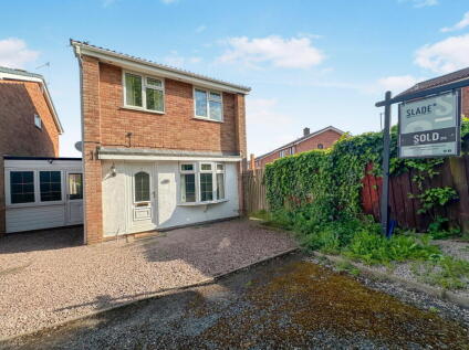 Rosewood Drive, Coppice Farm, Willenhall, WV12 5YF