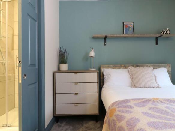 67 Masons Road Room 7 2.JPG