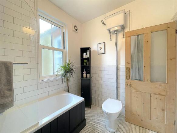 Bathroom (2).jpeg