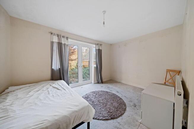 01-703a2361 - PropWorld - NS - Ground Floor Flat,