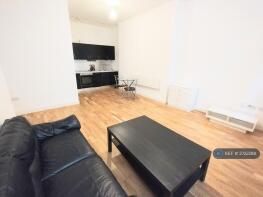 Flat 1, 36 Tayson House, Chapel Street, Bradford BD1 5DP
