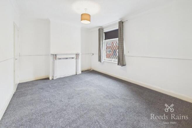 3 bed Terraced for sale Image 5
