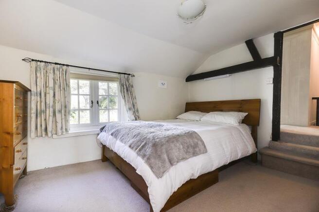 WHYTE COTTAGE_4.JPG