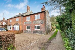The Cottage, Road Running Through Stonor, Stonor, Henley-on-thames RG9 6HE