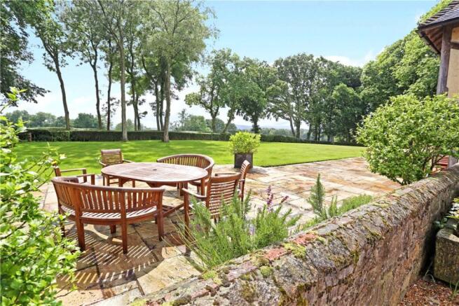 Outdoor Entertaining