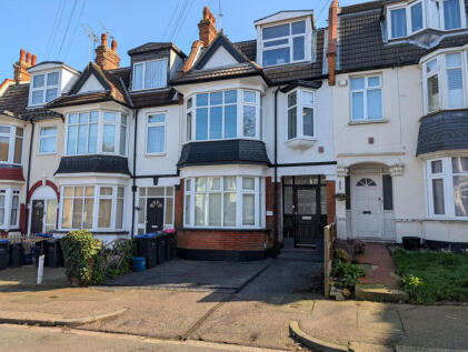 Oakleigh Park Drive, Leigh-on-sea, SS9