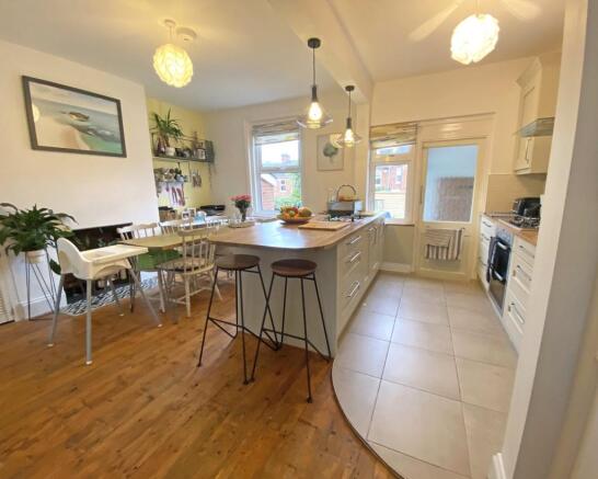 Kitchen/Dining Room