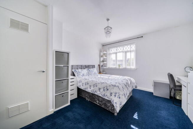 3 bed Terraced for sale Image 10