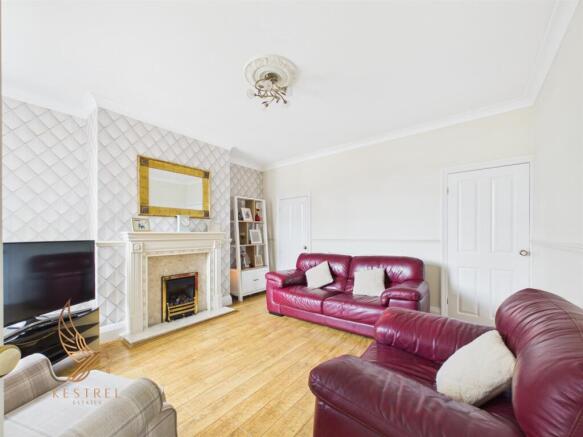 3 bed Terraced for sale Image 8