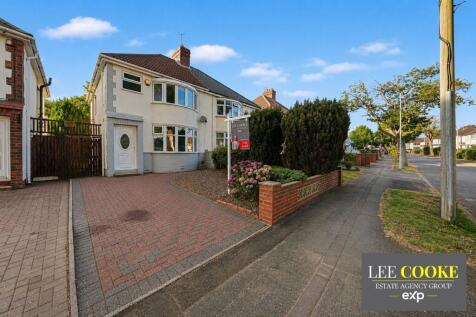 Inchlaggan Road, Fallings Park, Wolverhampton, WV10 9RA