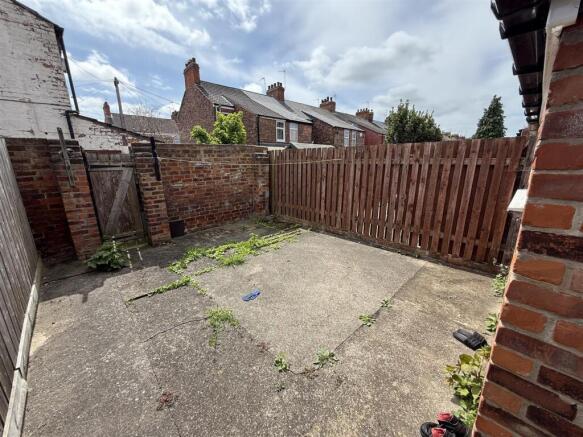 4 bed House Share to rent Image 9