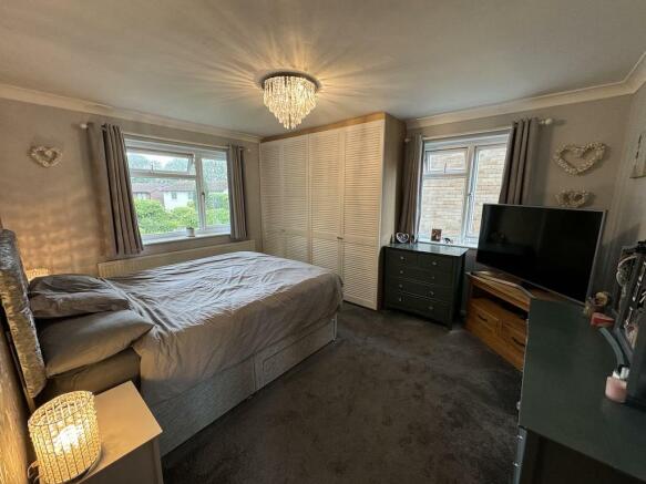 21 - Bedroom 1 windows.jpg