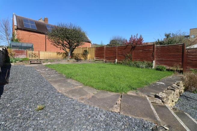Garden pic 2.JPG