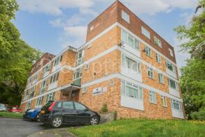 3, 31 33 The Martindales, Crescent Road, Luton LU2 0AN