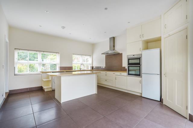 Kitchen/Dining Area