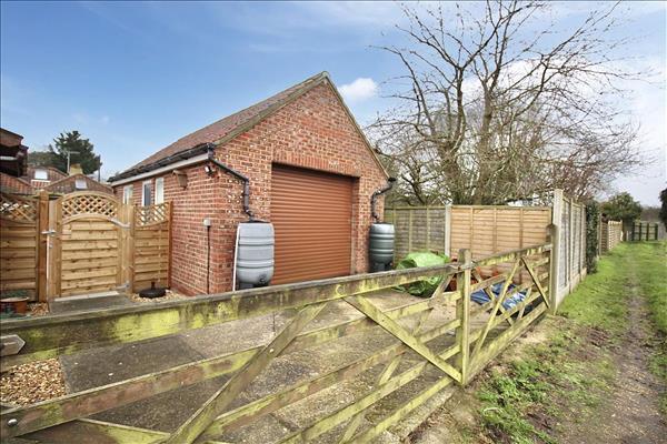 Detached Garage