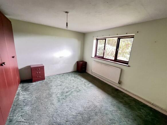 Front bedroom 1