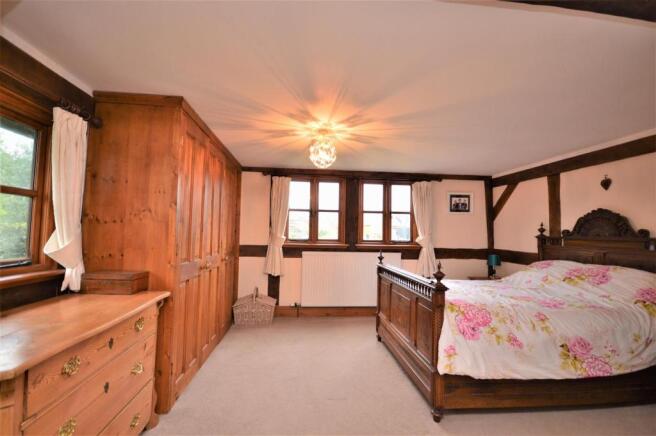 06 bed 1 willowcroft.JPG