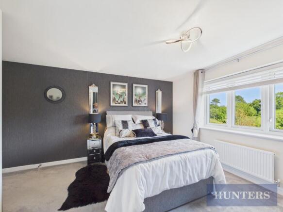 4 bed Detached for sale Image 11